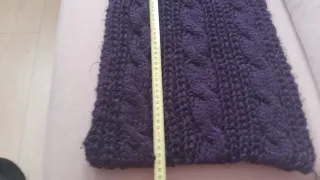 Cuello de lana morado. Bufanda