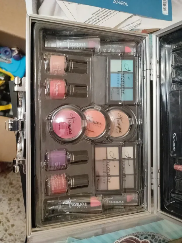 Maletín de maquillaje Treasure