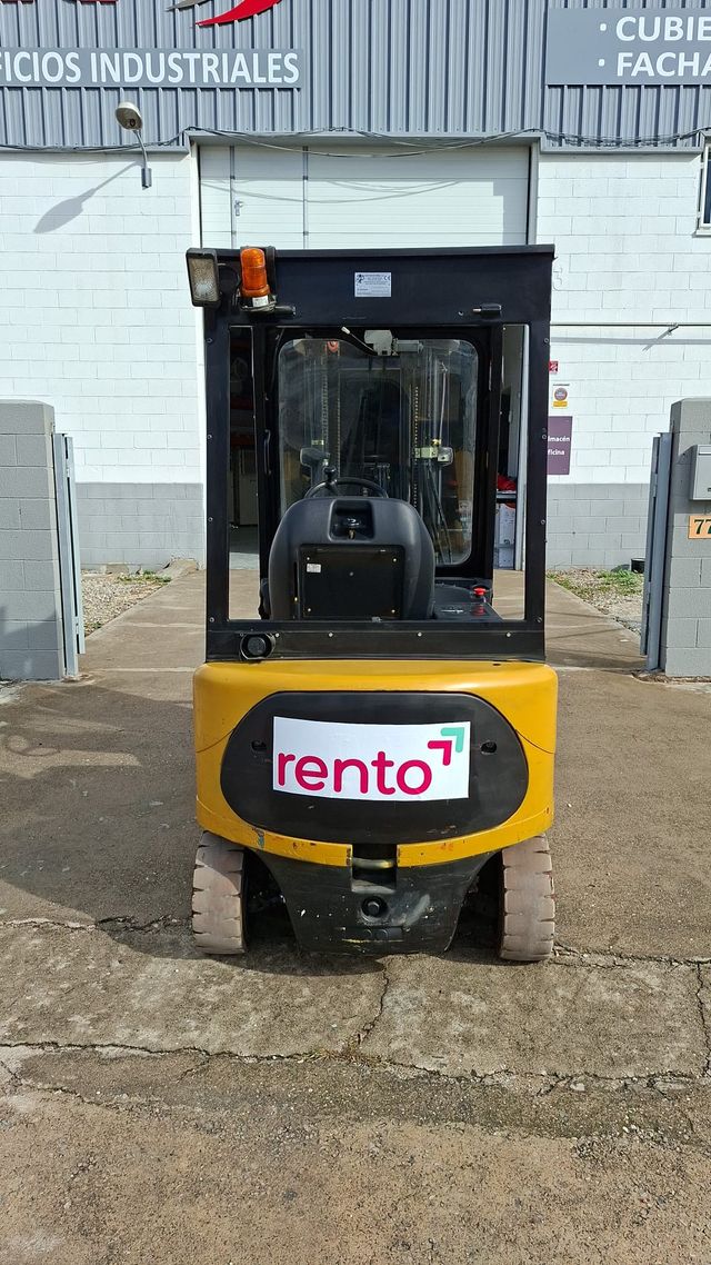 Alquiler de Carretilla Elevadora Eléctrica CAT