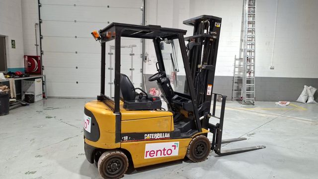 Alquiler de Carretilla Elevadora Eléctrica CAT