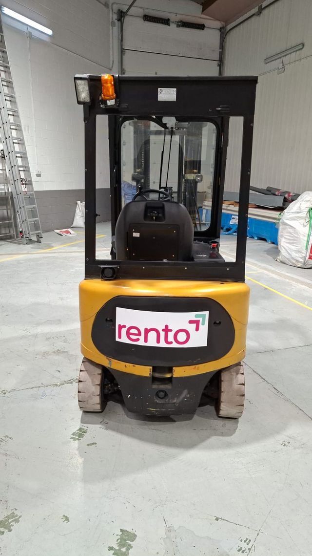 Alquiler de Carretilla Elevadora Eléctrica CAT