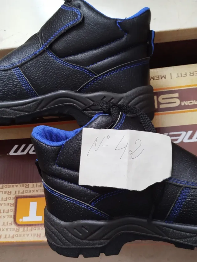 Botas de trabajo seguridad negras y azules