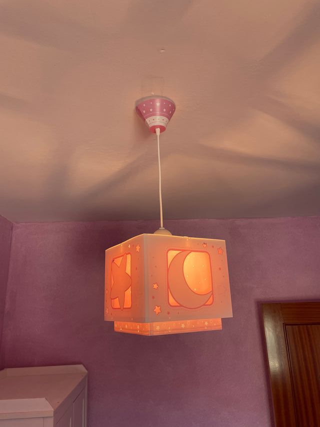 Lámpara infantil lunas y estrellas