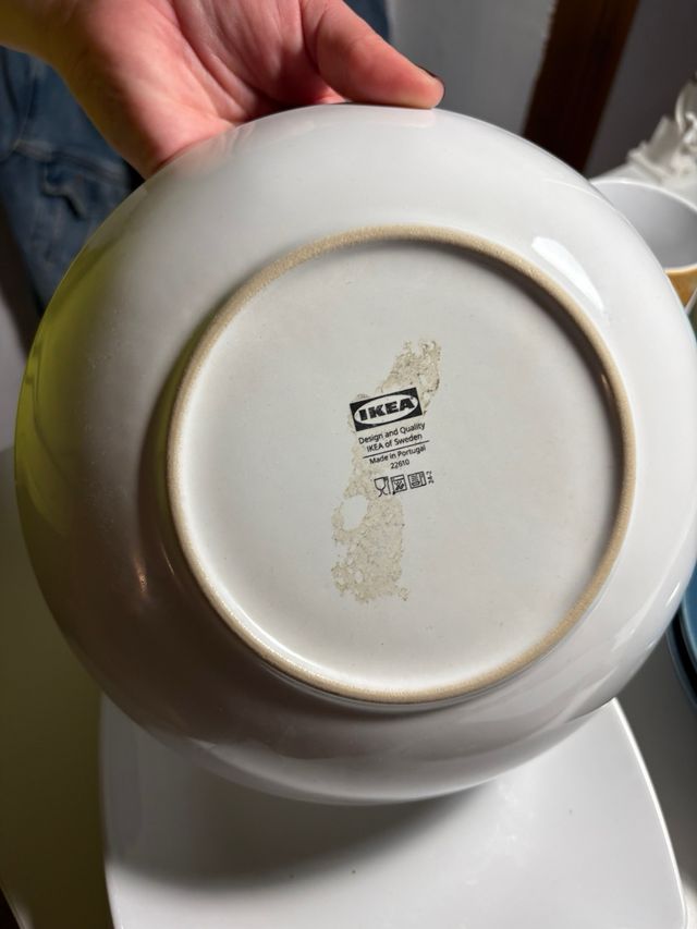 Vajilla y cubiertos variados