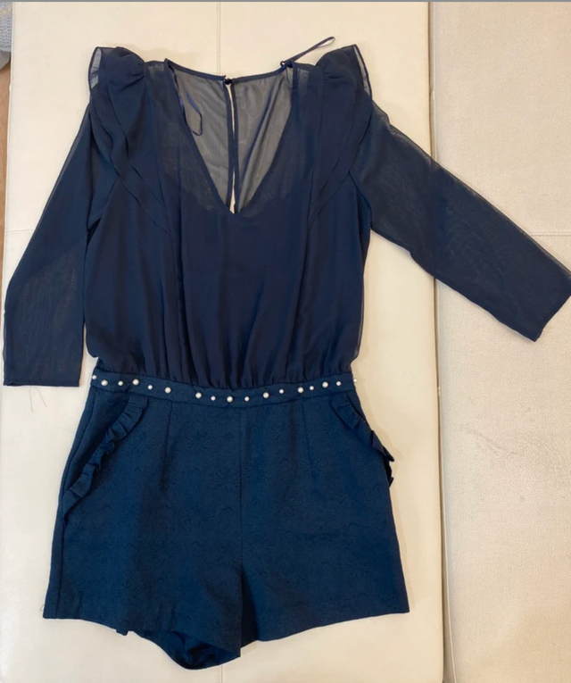 Mono corto Naf Naf perlas y volantes