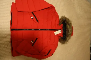 Abrigo Tintoretto Rojo con Capucha y Cremallera