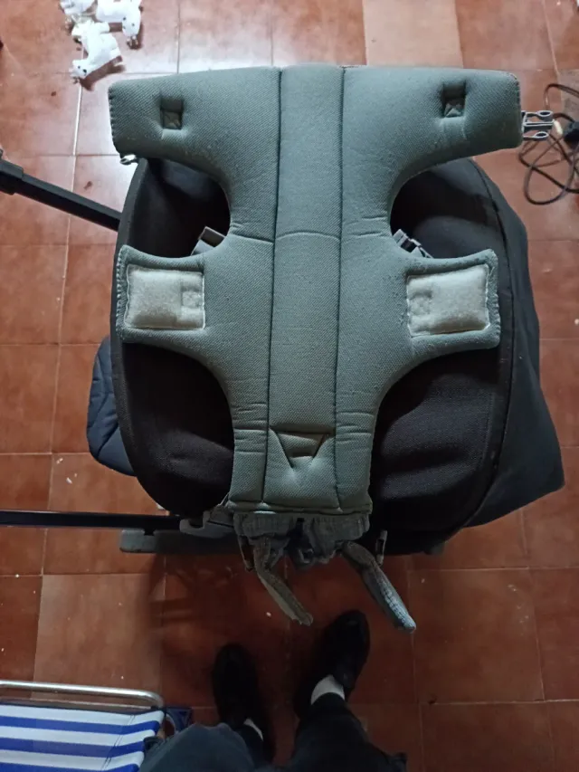 Mochila portabebés Jane gris