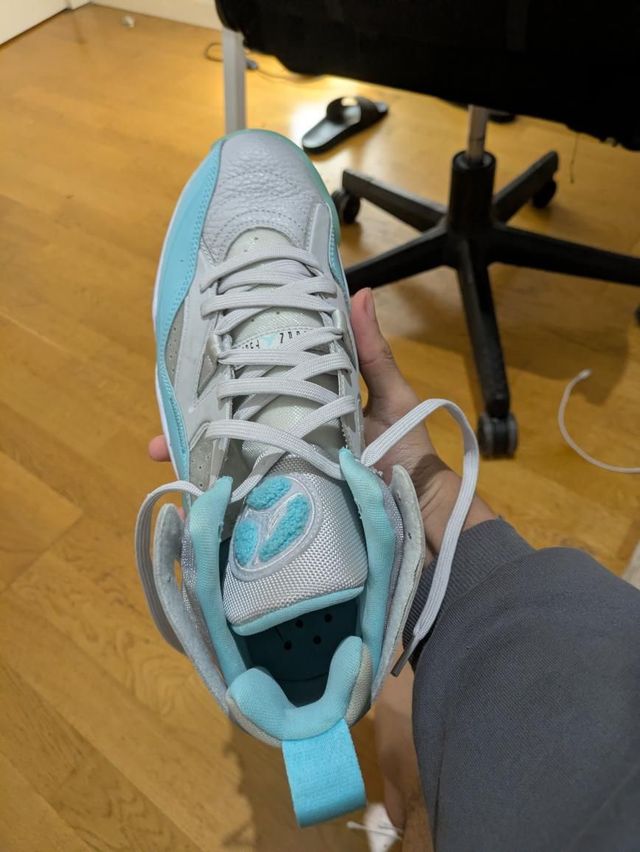 Nike Air Jordan Jumpman Two Tropical