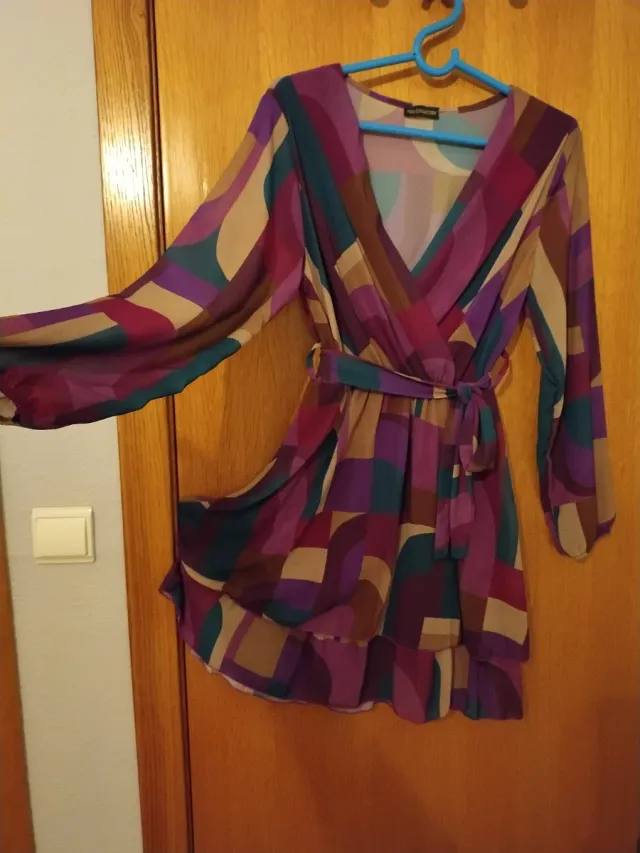 Vestido corto estampado geométrico