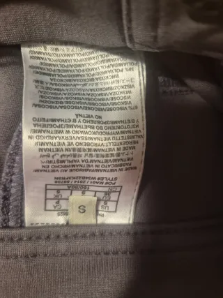 Pantalón Guess Gris Elástico Tipo Vaquero. Talla S