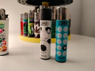 Pack 43 • 4 Accendini Clipper