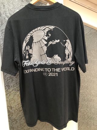 Camiseta Fake Gods negra