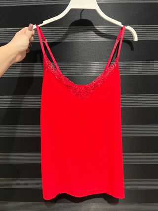 Camiseta Lencera Tirantes Roja Encaje