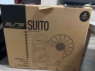 Rodillo Elite Suito con suscripción a zwift