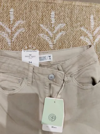 Pantalones vaqueros azules sin estrenar