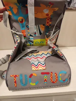 Silla portátil para bebé marca Tuc tuc