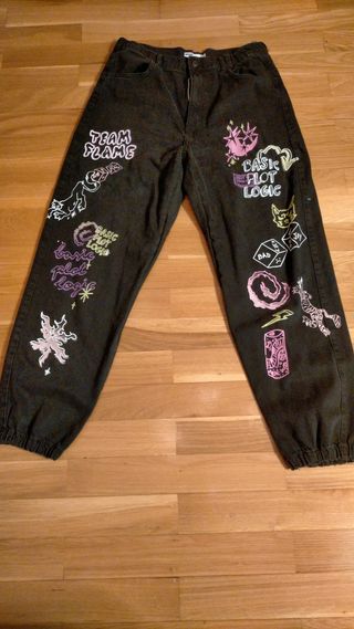 Pantalón jogger estampado chica