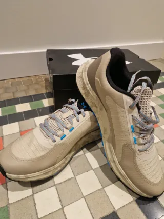 Zapatillas Under Armour Talla 42 Beige/Azul