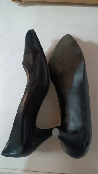 Zapatos de tacón negros