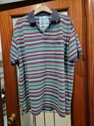 Diferentes camisetas grandes 3XL-4XL