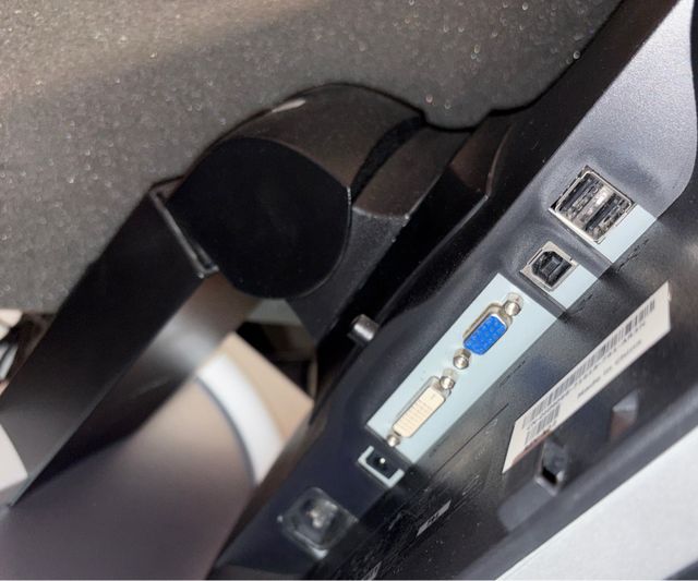 Monitor Dell 19” 1907Fpvt