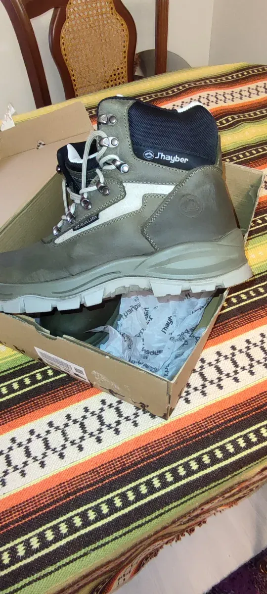 Botas de trabajo Jhayber grises/verdes