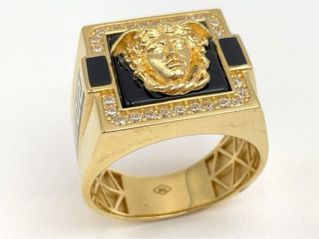 Anillo Sello Oro Medusa Negra