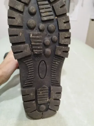 Botas apreski niño negras y rojas