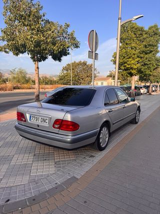 Mercedes-Benz Clase E 1997
