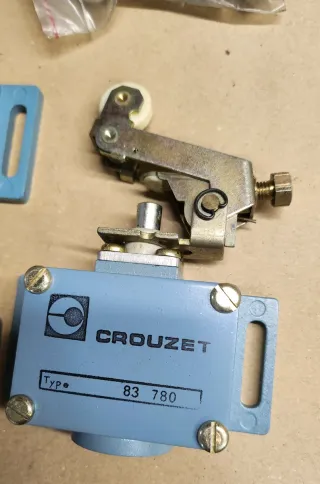 Finecorsa Crouzet 83 830 0 (3 pezzi)