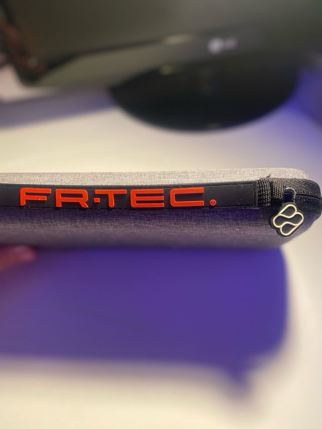 Custodia per Nintendo Switch firmata da Ray Bacon