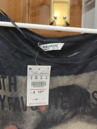 Camiseta Pull&Bear Talla S Estampado Niño
