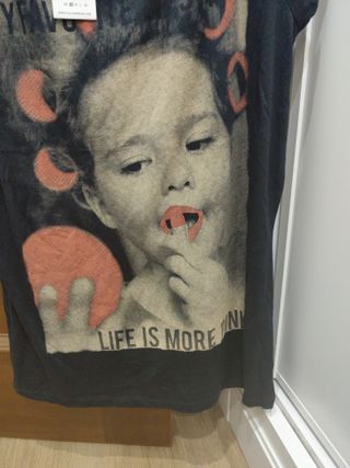 Camiseta Pull&Bear Talla S Estampado Niño