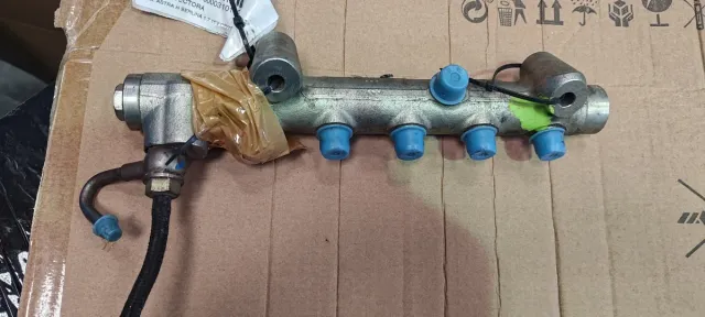 Rampa Inyectora Opel Astra G 0445214049