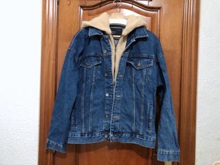 Chaqueta vaquera Zara con capucha Talla M