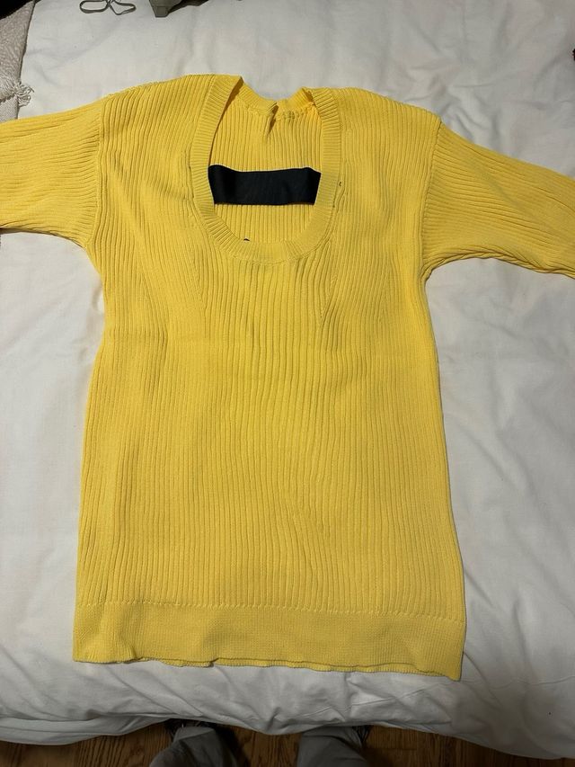 Vestido jersey amarillo espalda baja