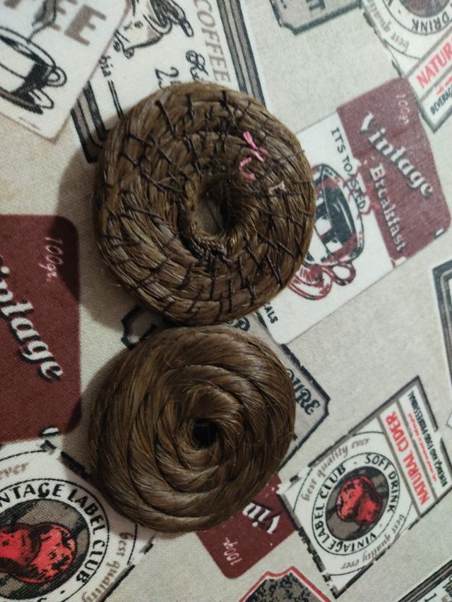 Rodetes fallera niña pelo castaño