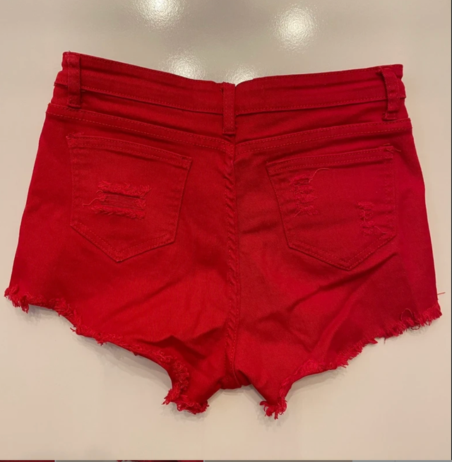 Shorts Rojos Desgastados BLUE & LOUZE