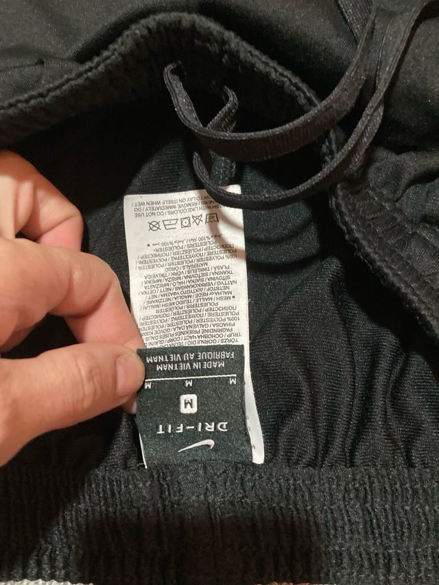 Pantalón Nike Negro con Blanco