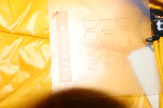 Abrigo Tintoretto Azul y Amarillo.