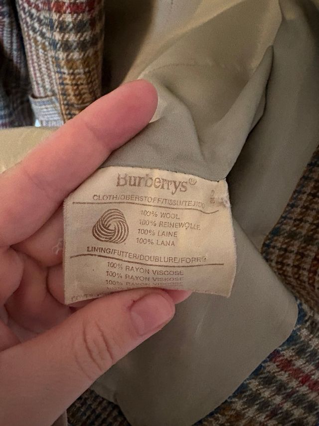 Chaqueta Mujer Burberrys cuadros y coderas.