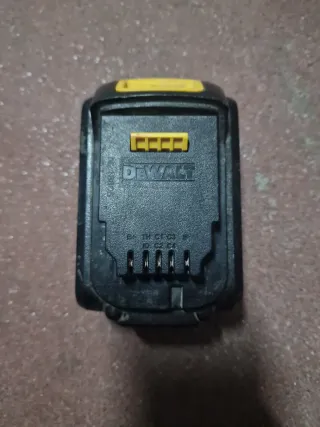 Batería DeWalt XR 18V 4.0Ah Li-Ion