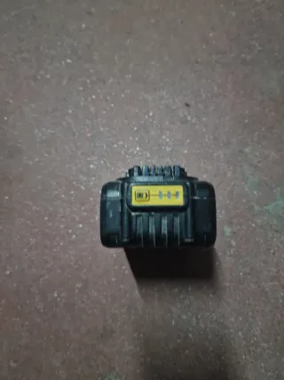 Batería DeWalt XR 18V 4.0Ah Li-Ion