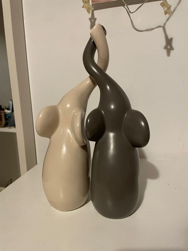 Figuritas de elefantes de cerámica