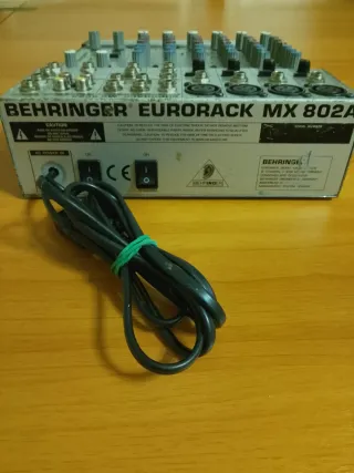 Behringer Eurorack MX802A Mixer