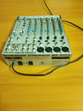 Behringer Eurorack MX802A Mixer