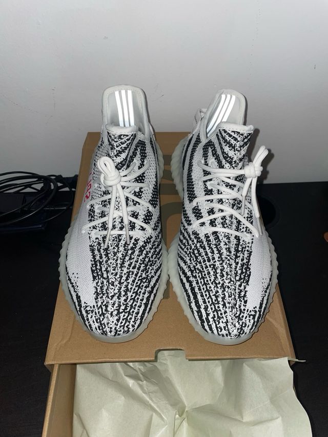 Adidas Yeezy 350 V2 Zebra