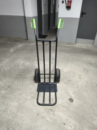 Carretilla de mano es Nueva