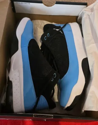 Zapatillas Jordan Talla 41 Nuevas sin etiqueta