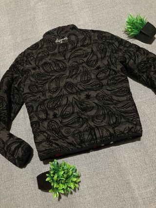 Chaqueta Desigual reversible Estampada Paisley